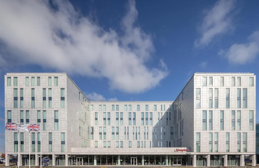 Hampton By Hilton London Stansted Airport-1